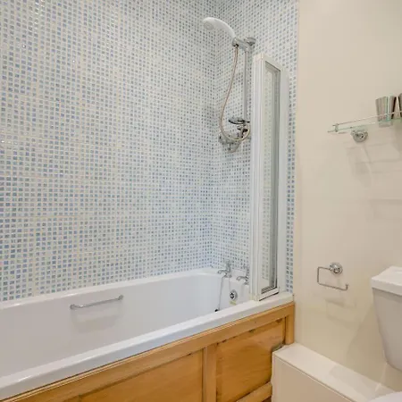 1 Bed In Penrith Oc-sz176 *